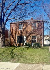 21131 Morris Avenue, Euclid, OH 44123