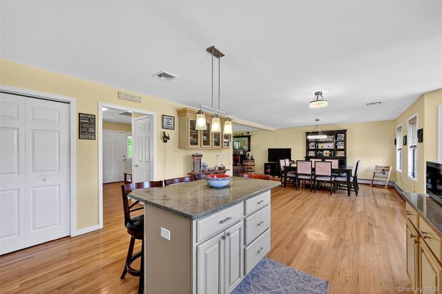 15 Old Dominion Road, Blooming Grove, NY 10914
