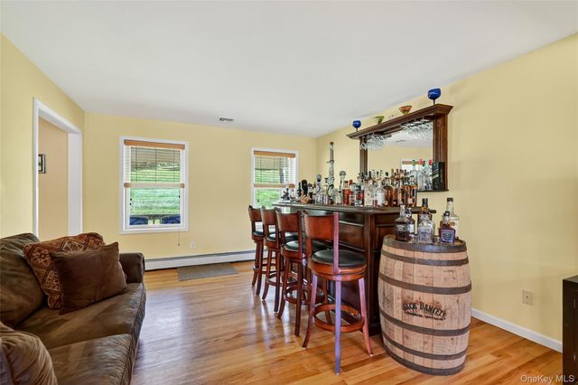 15 Old Dominion Road, Blooming Grove, NY 10914