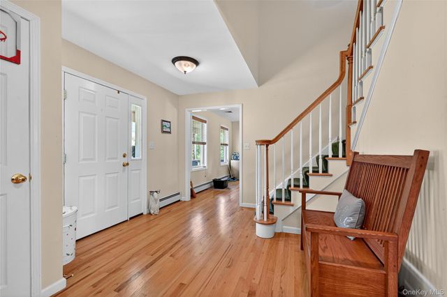 15 Old Dominion Road, Blooming Grove, NY 10914