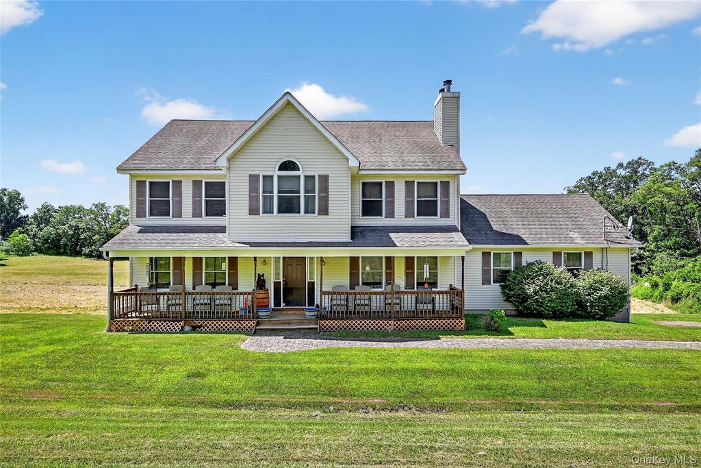 15 Old Dominion Road, Blooming Grove, NY 10914