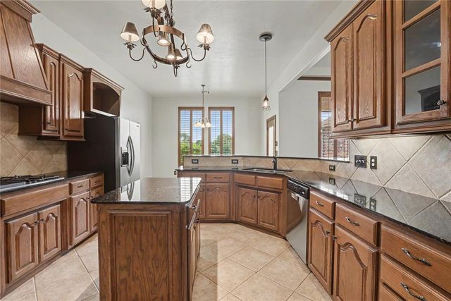 2304 Hanover Lane, Edmond, OK 73034