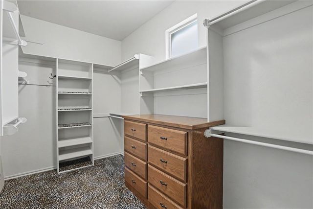 2304 Hanover Lane, Edmond, OK 73034
