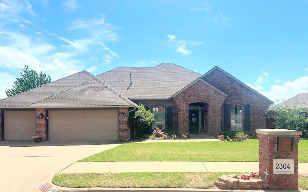 2304 Hanover Lane, Edmond, OK 73034