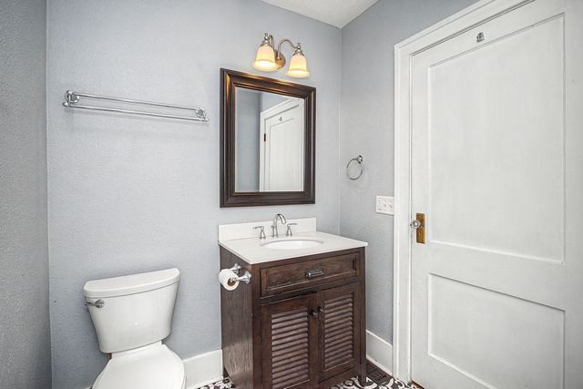 1020 10th Street, Ames, IA 50010