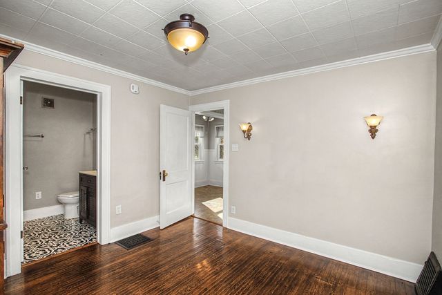 1020 10th Street, Ames, IA 50010