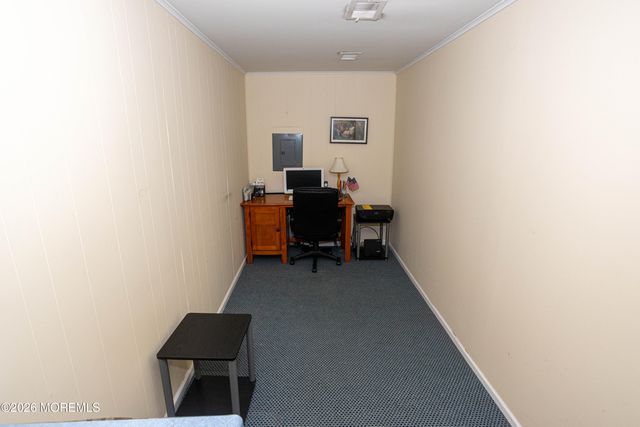 10 Lapa Court, Parlin, NJ 08859