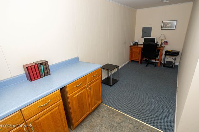 10 Lapa Court, Parlin, NJ 08859