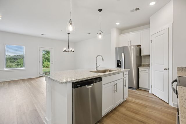 7163 Cedarcrest Ct, Fairview, TN 37062
