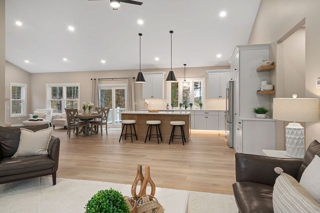 25 Sunset Rd, Westminster, MA 01473