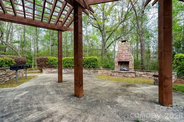 1928 Thoreau Way, York, SC 29745