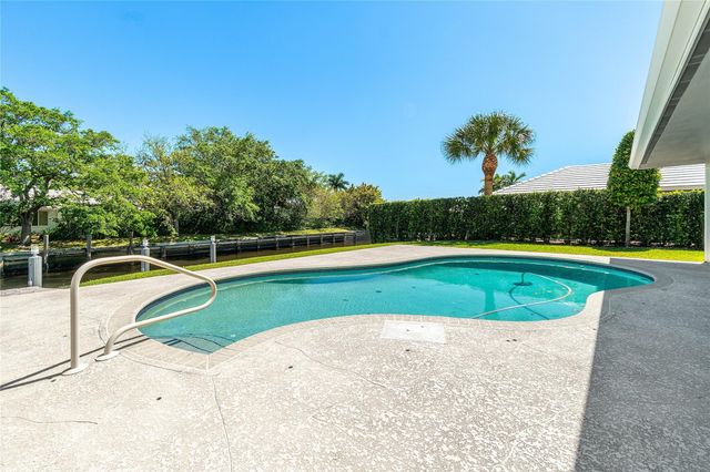 976 SW Mulberry Way, Boca Raton, FL 33486