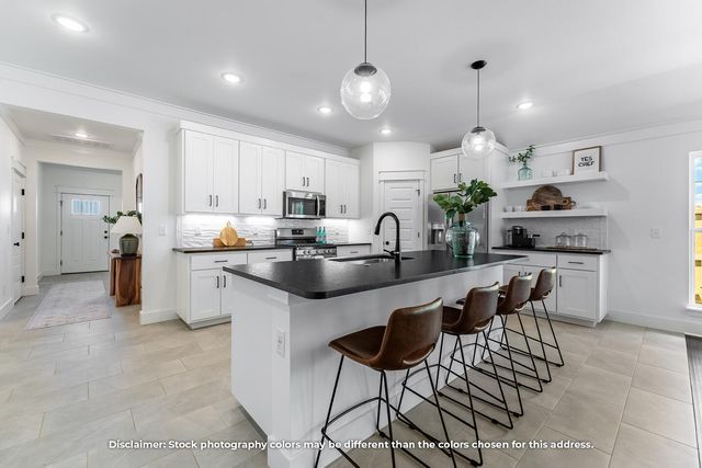 808 Aberdeen Avenue, Carl Junction, MO 64834