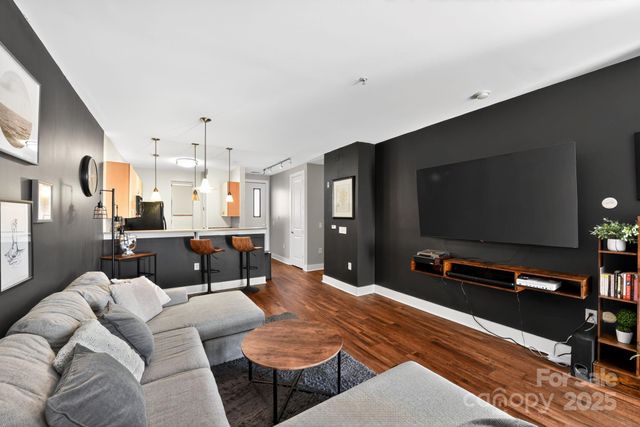 1101 W 1st Street 309, Charlotte, NC 28202