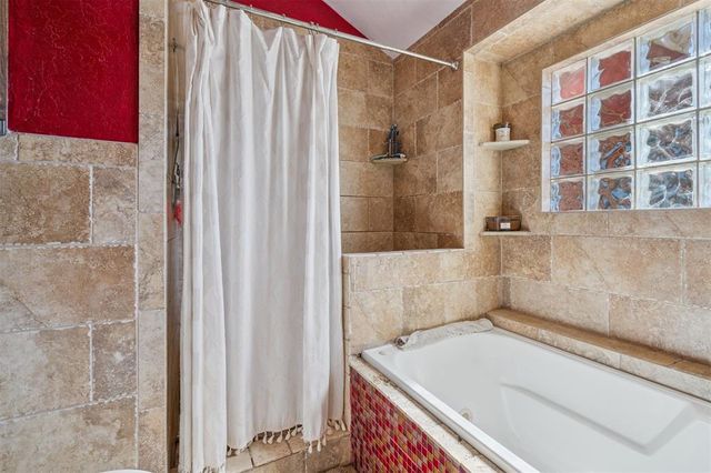 2705 E Hills Drive, Moore, OK 73160