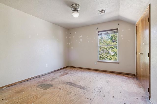 2705 E Hills Drive, Moore, OK 73160