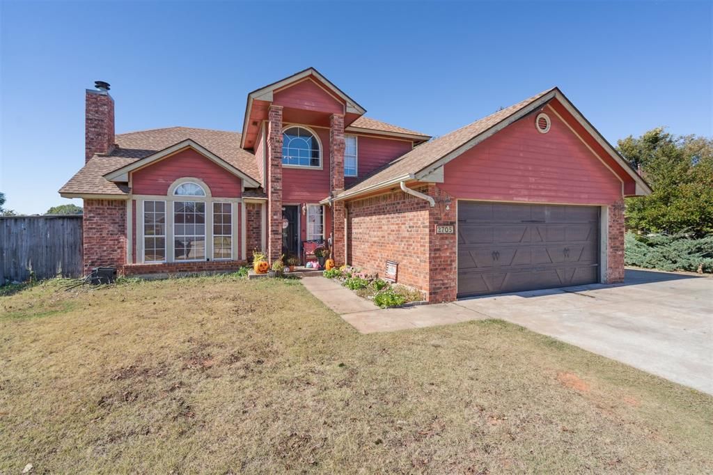2705 E Hills Drive, Moore, OK 73160