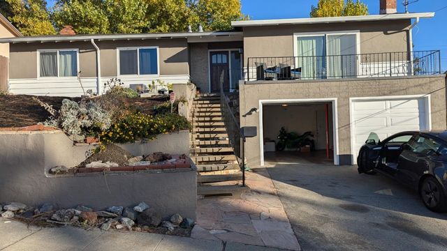 1187 Overlook Avenue, Hayward, CA 94542