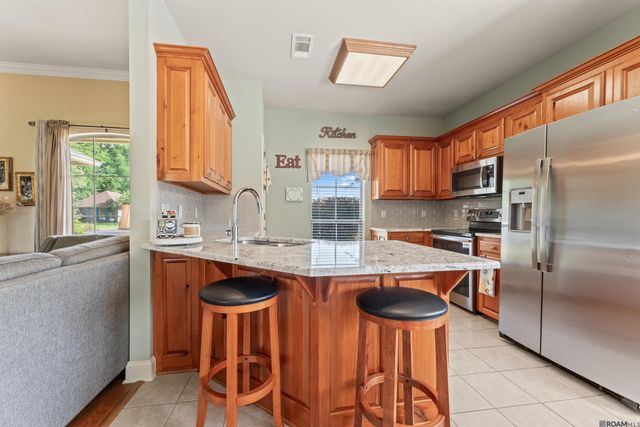 2455 Shady Bend Ct, Zachary, LA 70791