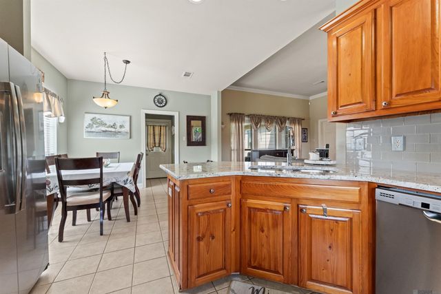 2455 Shady Bend Ct, Zachary, LA 70791