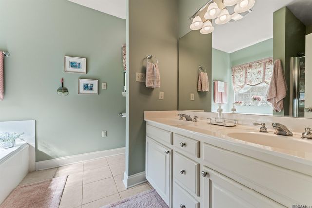 2455 Shady Bend Ct, Zachary, LA 70791