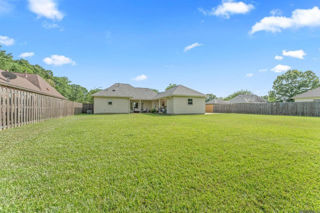 2455 Shady Bend Ct, Zachary, LA 70791