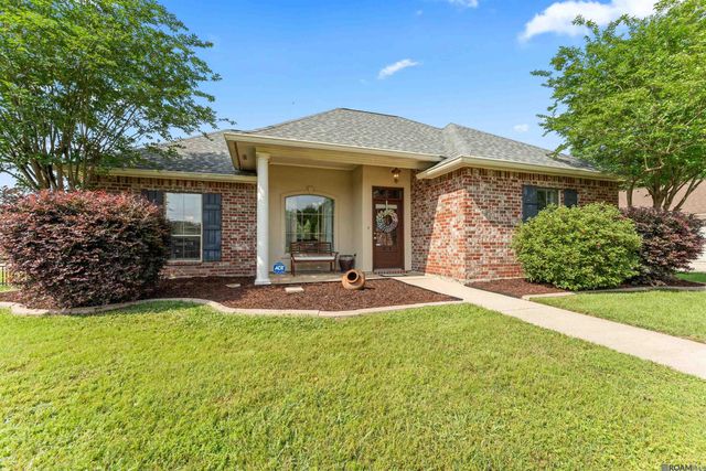 2455 Shady Bend Ct, Zachary, LA 70791
