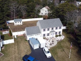 35 Settlers Way, Buzzards Bay, MA 02532
