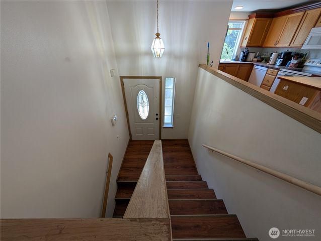 15730 91st Way SE, Yelm, WA 98597