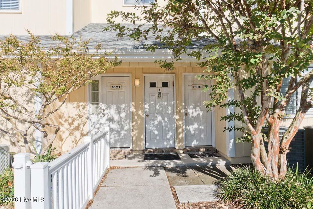 9201 Coast Guard Road F 210, Emerald Isle, NC 28594