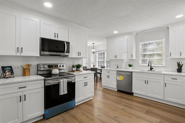 1485 Fieldgreen Overlook, Stone Mountain, GA 30088