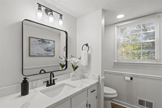 1485 Fieldgreen Overlook, Stone Mountain, GA 30088