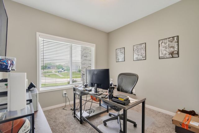 9914 Marnewood Drive, Johnston, IA 50131