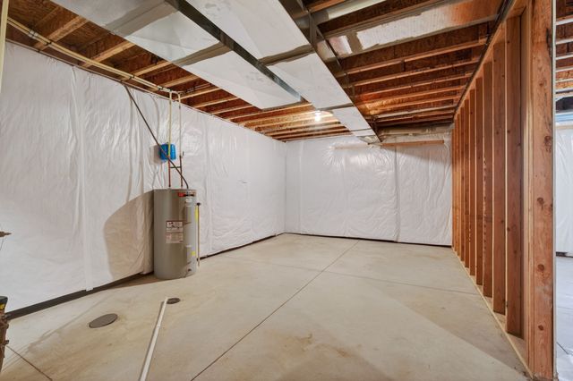 9914 Marnewood Drive, Johnston, IA 50131