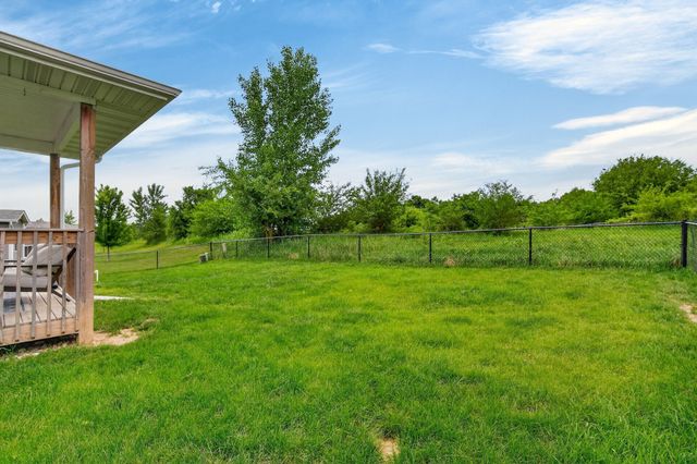 9914 Marnewood Drive, Johnston, IA 50131