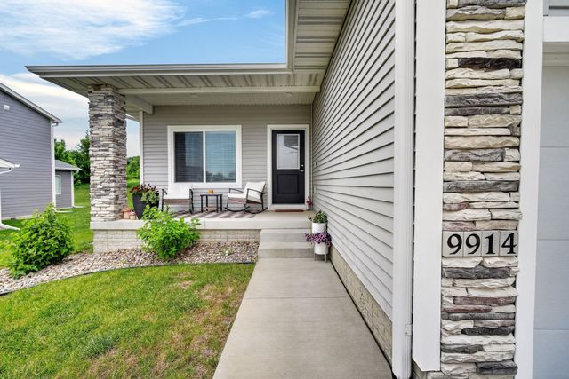 9914 Marnewood Drive, Johnston, IA 50131