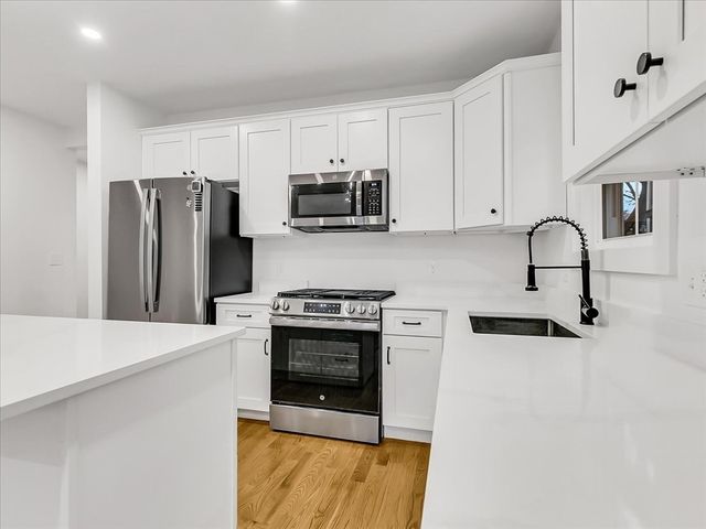 3 Wisteria Street 2, Salem, MA 01970