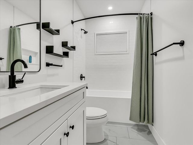 3 Wisteria Street 2, Salem, MA 01970