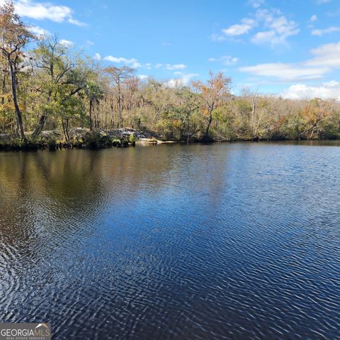 559 Lake Deborah Drive, Folkston, GA 31537