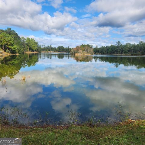 559 Lake Deborah Drive, Folkston, GA 31537