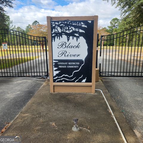 559 Lake Deborah Drive, Folkston, GA 31537