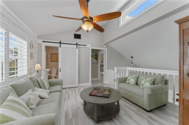 858 SE 1st TER, Cape Coral, FL 33990