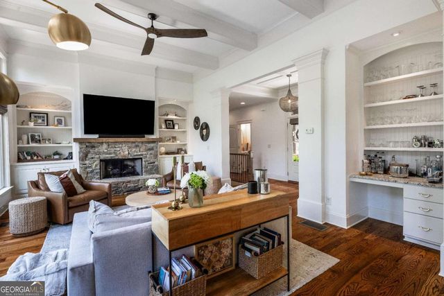 401 Ridgewater Lane, Waleska, GA 30183