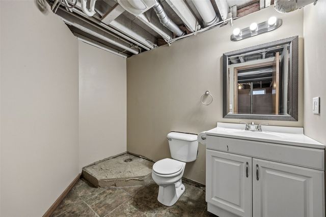 819 G Ave NW, Cedar Rapids, IA 52405