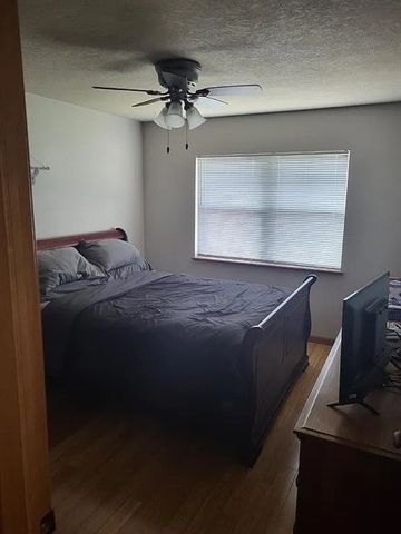 819 G Ave NW, Cedar Rapids, IA 52405