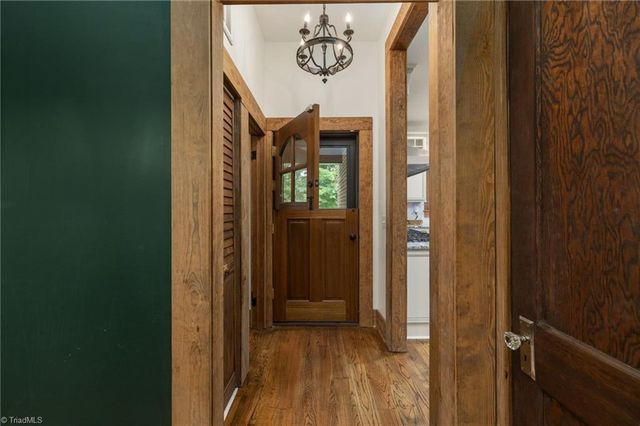7 Mock Street, Thomasville, NC 27360