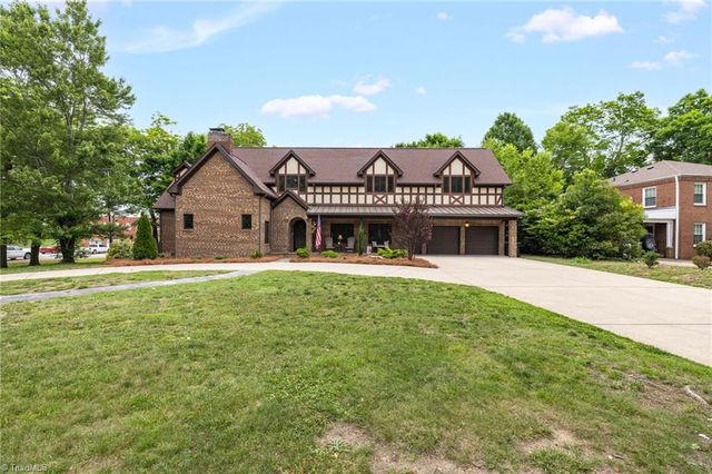 7 Mock Street, Thomasville, NC 27360
