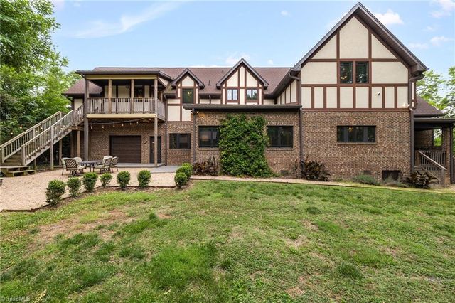 7 Mock Street, Thomasville, NC 27360