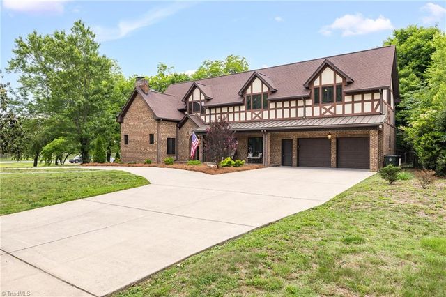 7 Mock Street, Thomasville, NC 27360