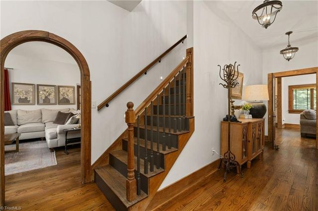 7 Mock Street, Thomasville, NC 27360